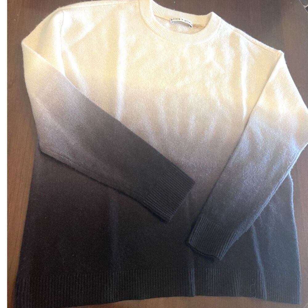 Alice + Olivia Cashmere Ombré Sweater Cream to Black Gradient Crew Neck Luxury M
